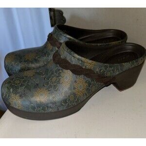 CROCS Clog Mule Sarah Women’s Size 10 Dual Comfort Floral  EUC